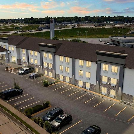 Comfort Inn & Suites St Louis-Хейзълуд Екстериор снимка
